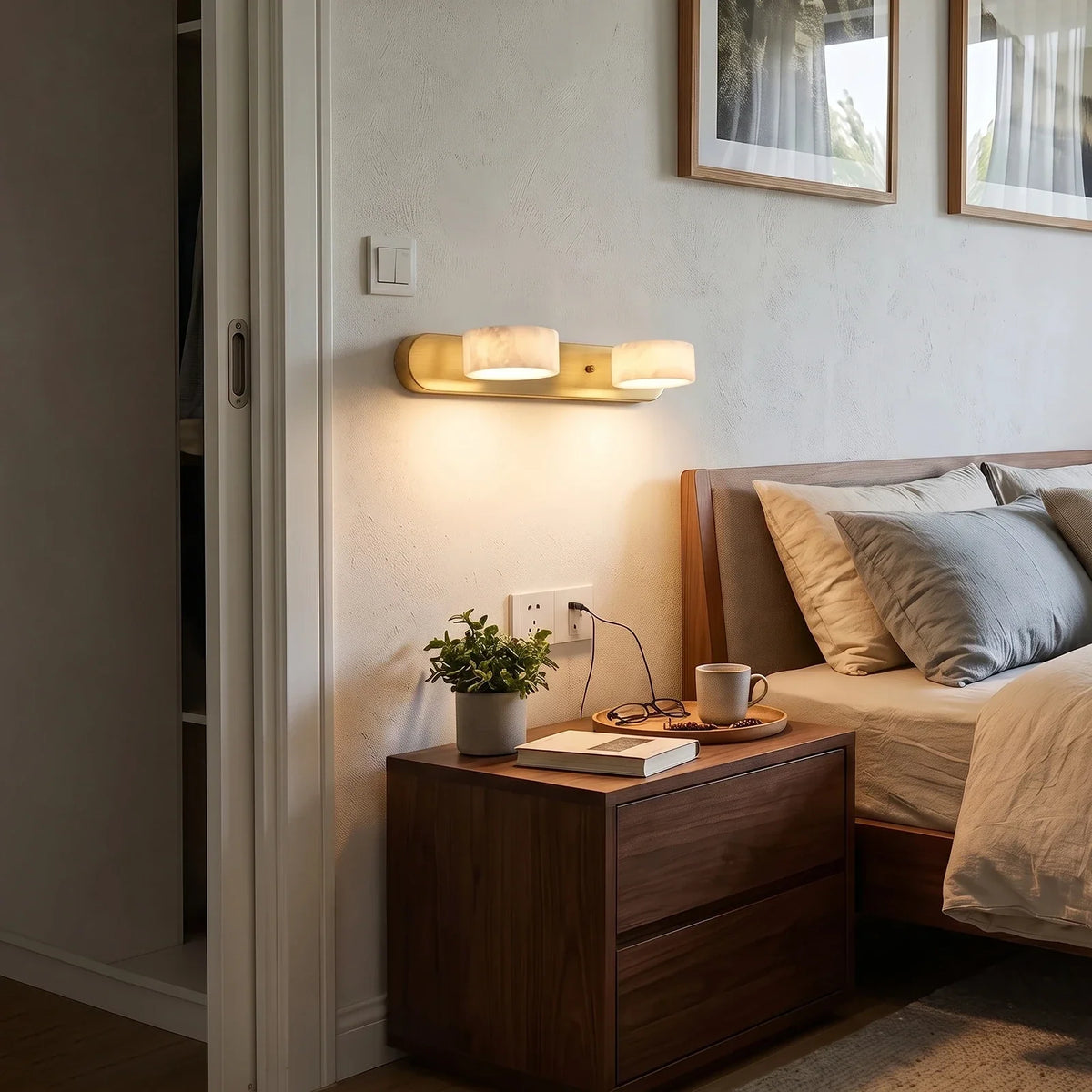 Kumo Alabaster Wall Light – Alabaster detail 3