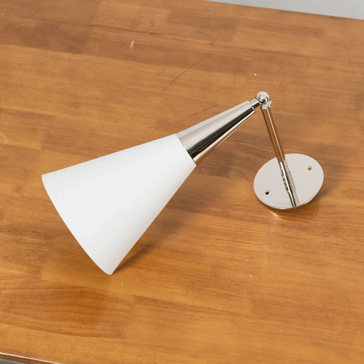 Leland Pivoting Cone Brass Wall Sconce – Brass detail 29