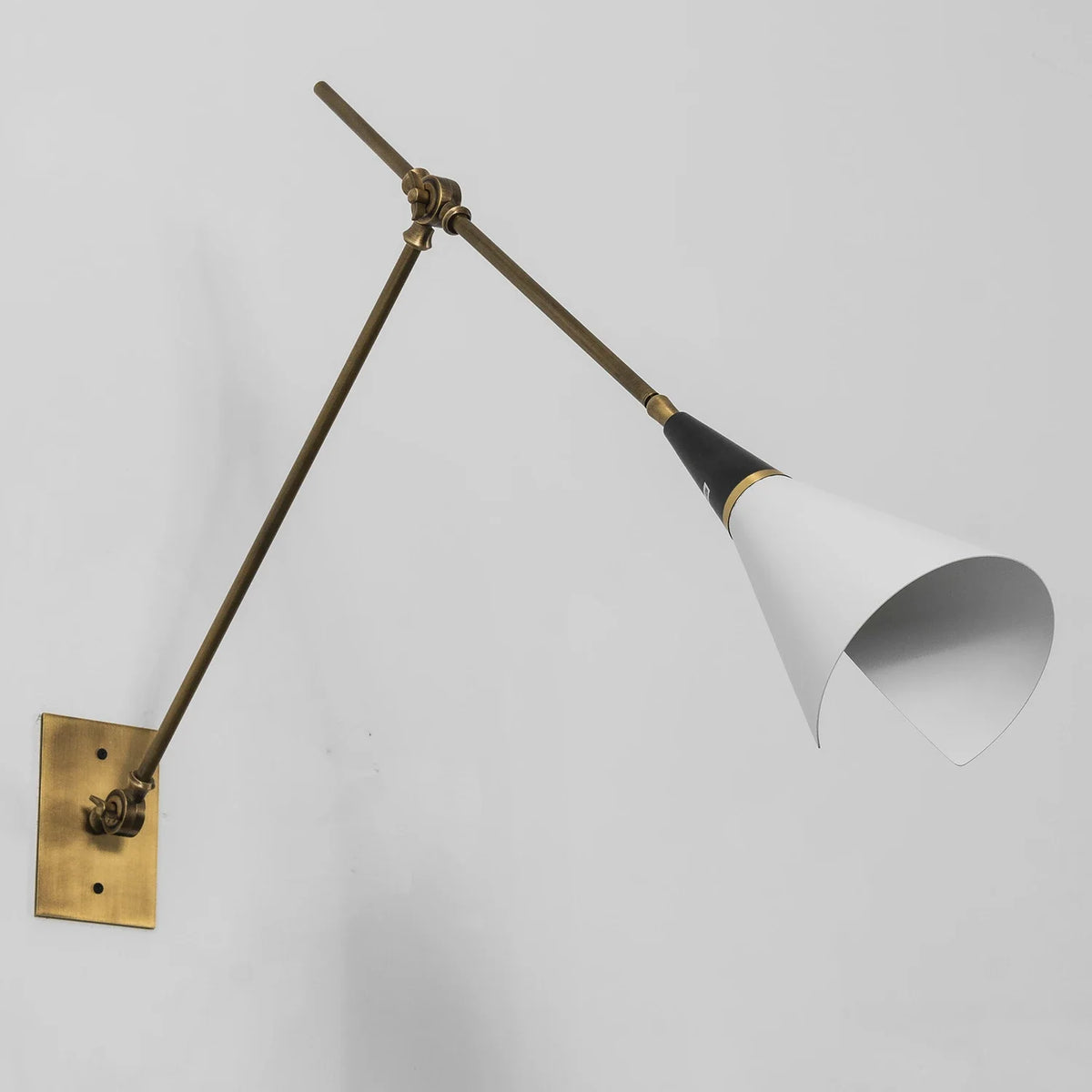 Leland Pivoting Cone Brass Wall Sconce – Brass detail 44