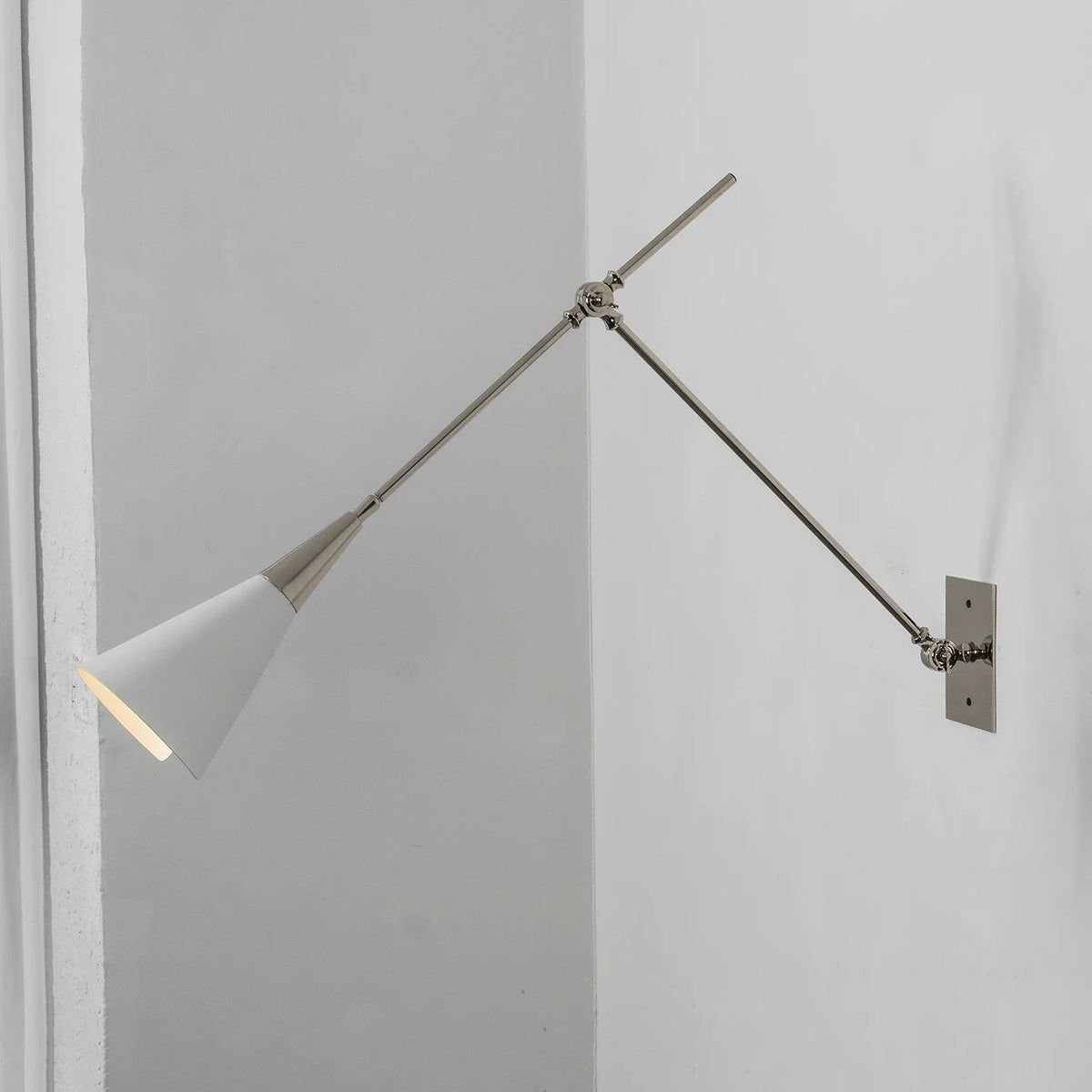 Leland Pivoting Cone Brass Wall Sconce – Brass detail 41