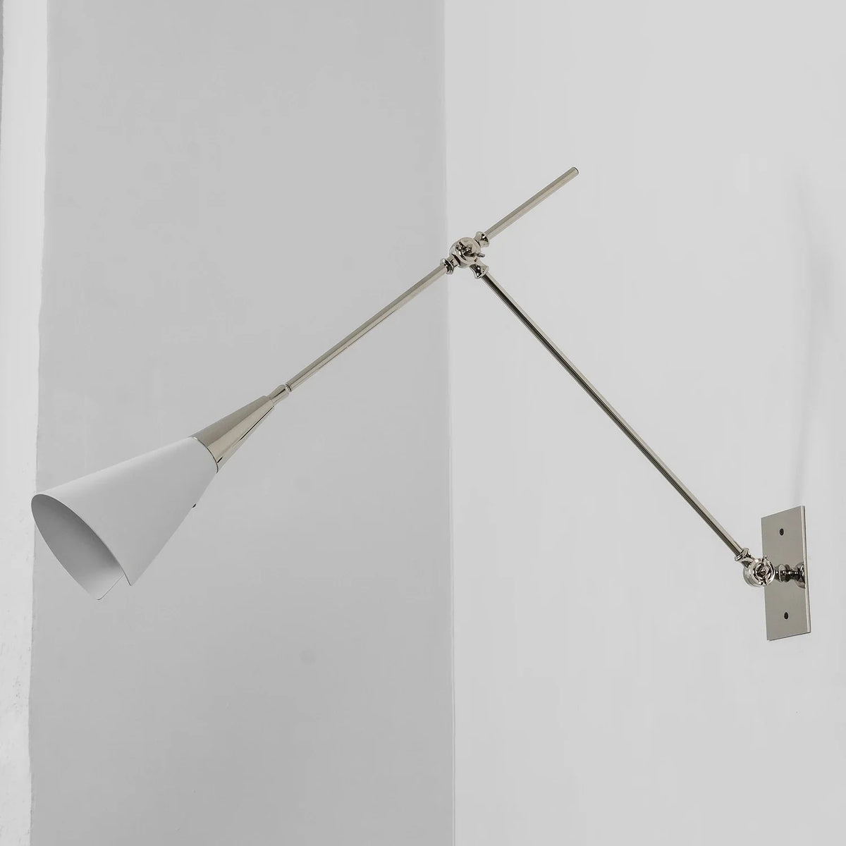 Leland Pivoting Cone Brass Wall Sconce – Brass detail 48