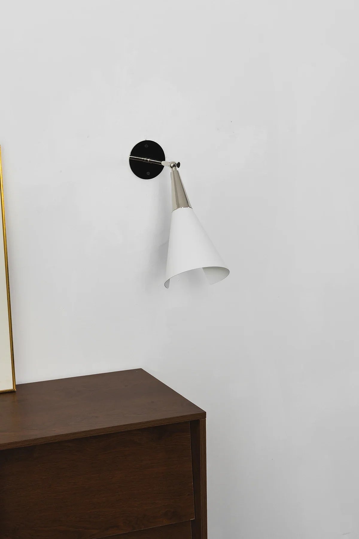 Leland Pivoting Cone Brass Wall Sconce – Brass detail 15