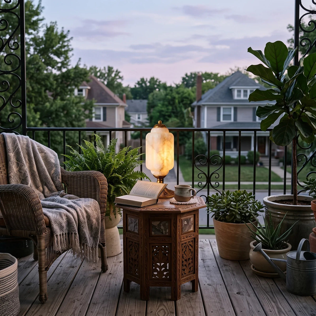 Leonie Alabaster Lantern Table Lamp – Alabaster detail 4