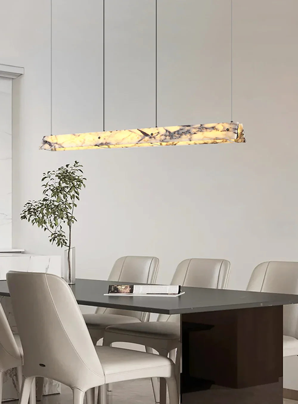 Linear Minimalist Marble Pendant Light – Marble detail 8