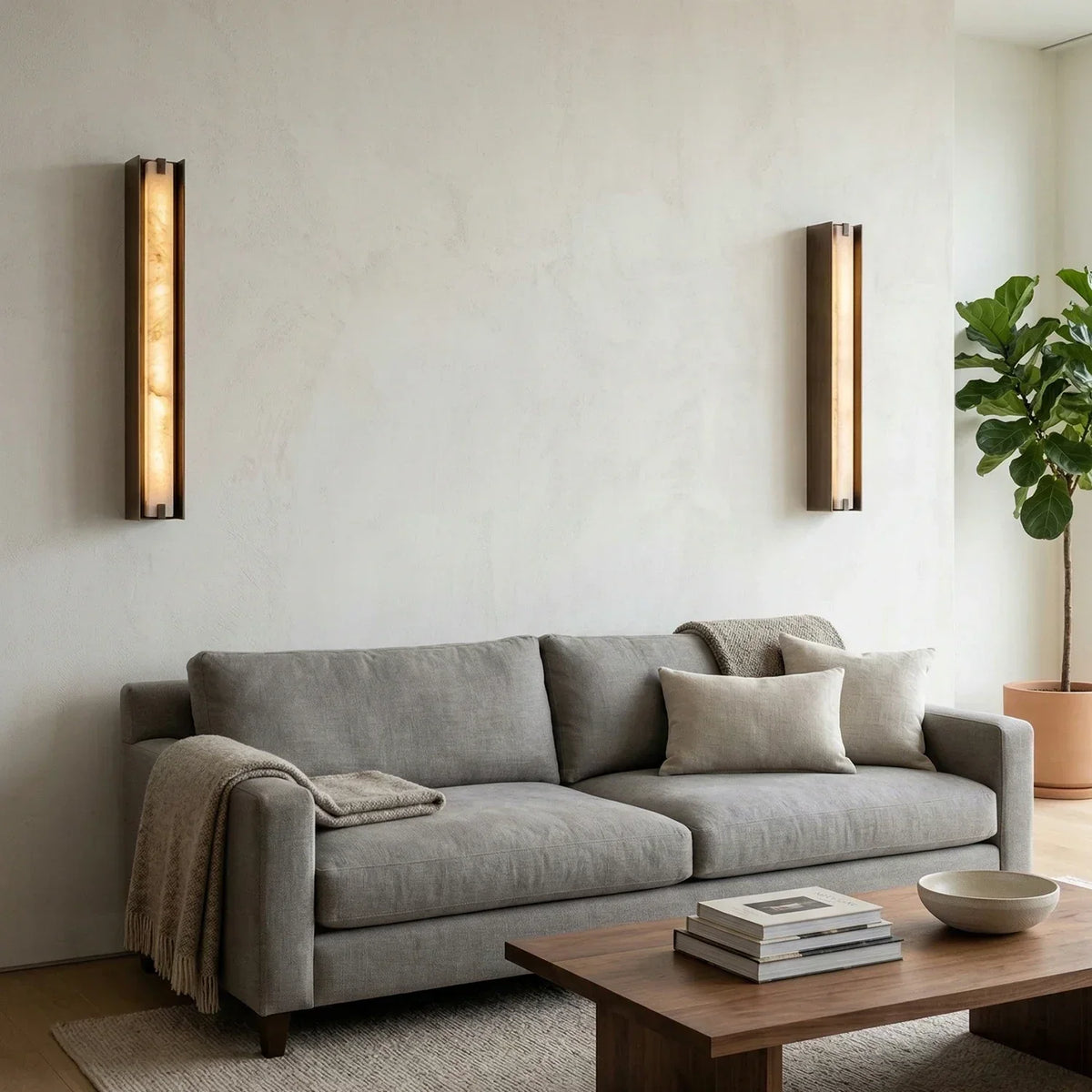Linear Symmetry Alabaster Wall Sconce – Alabaster detail 8