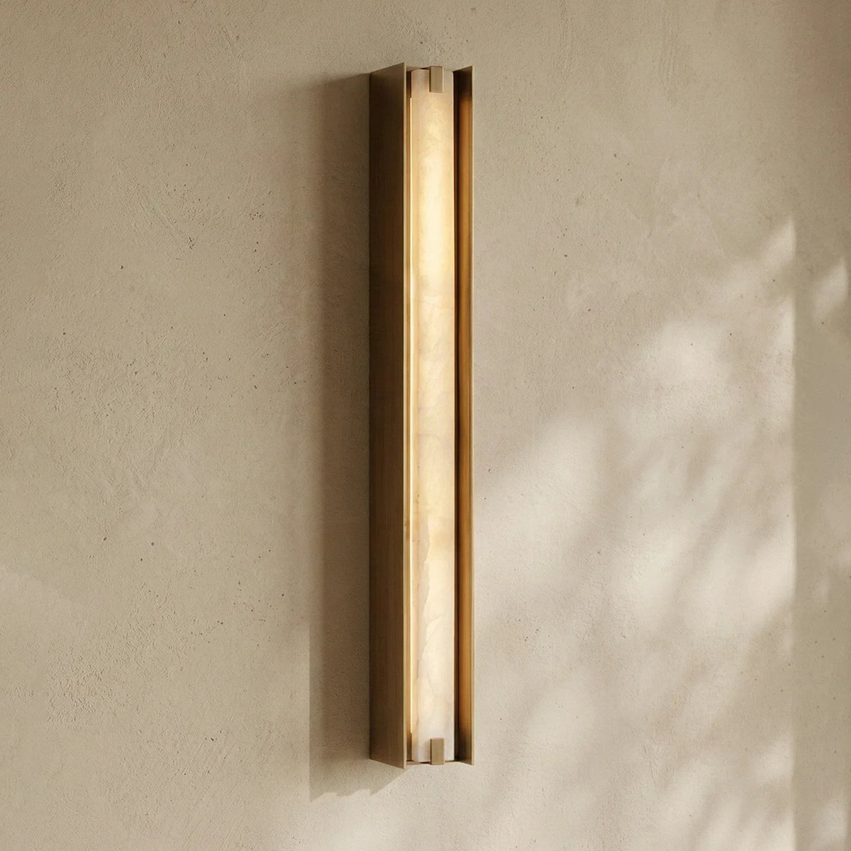 Linear Symmetry Alabaster Wall Sconce – Alabaster detail 15