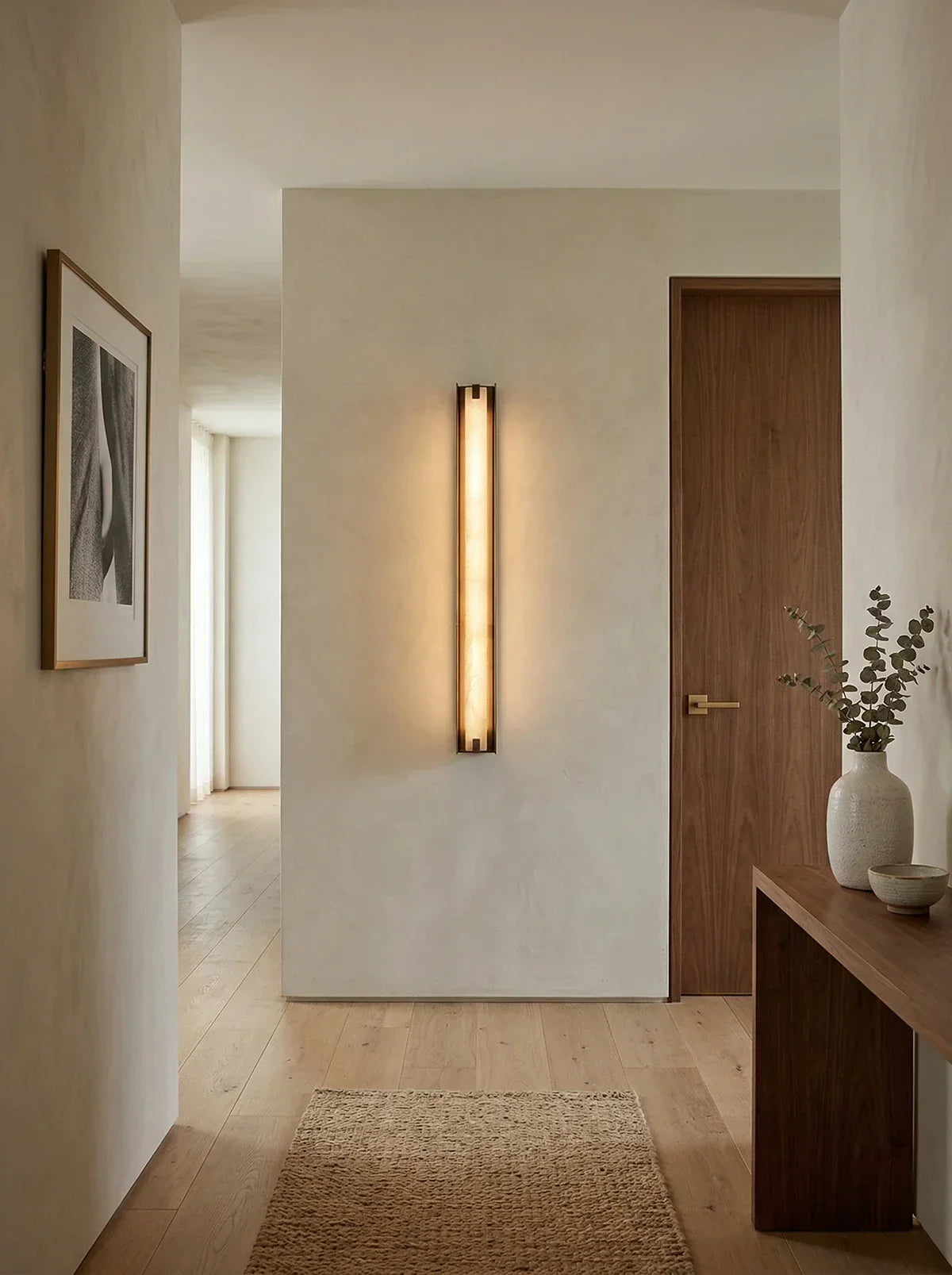 Linear Symmetry Alabaster Wall Sconce – Alabaster detail 10