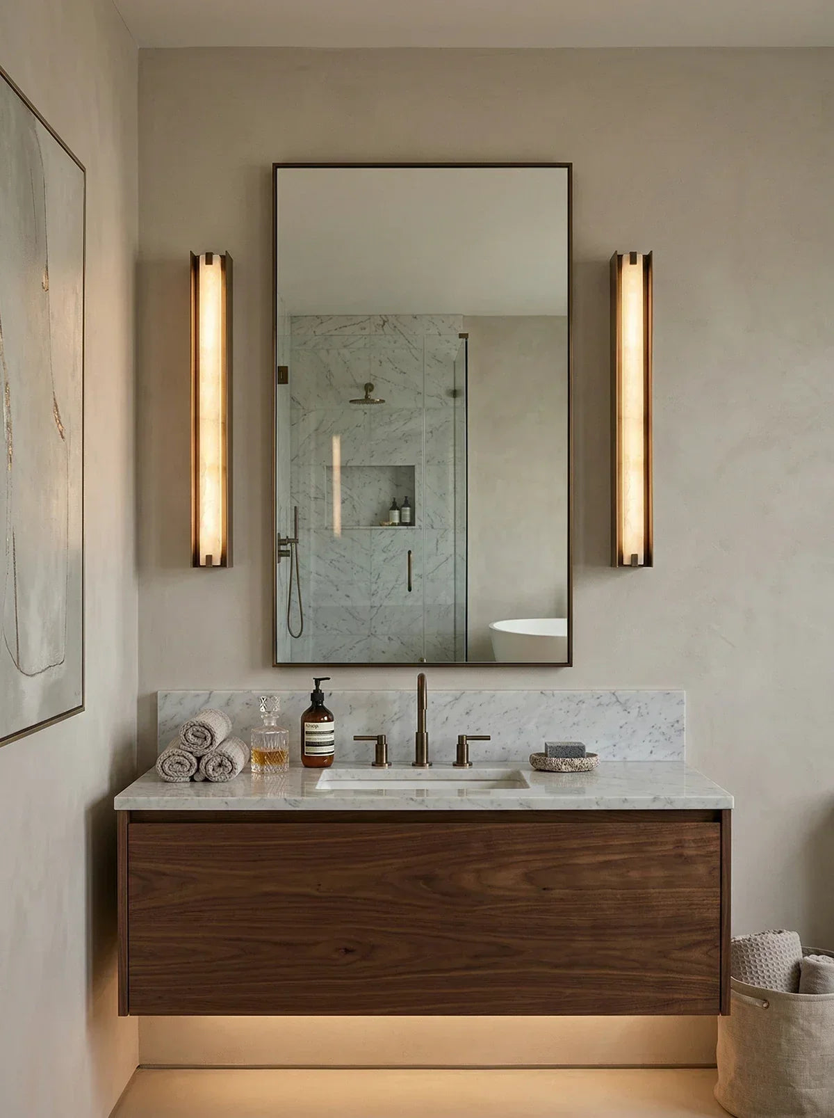 Linear Symmetry Alabaster Wall Sconce – Alabaster detail 13