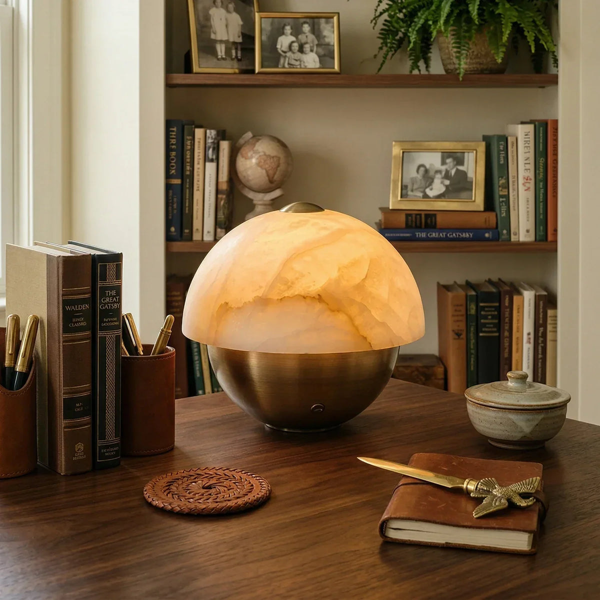 Luna Stone Hemispherical Alabaster Table Lamp – Alabaster detail 3