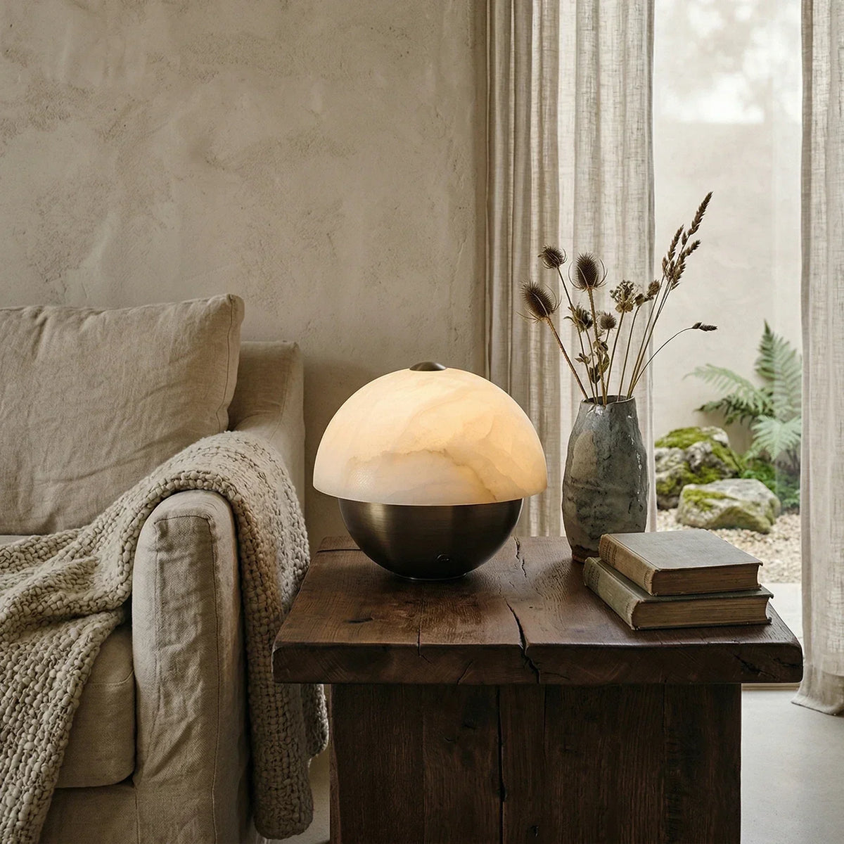 Luna Stone Hemispherical Alabaster Table Lamp – Alabaster detail 7