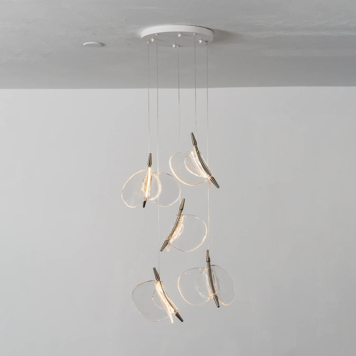 Lunelle Textured Glass Pendant Chandelier – Glass detail 23