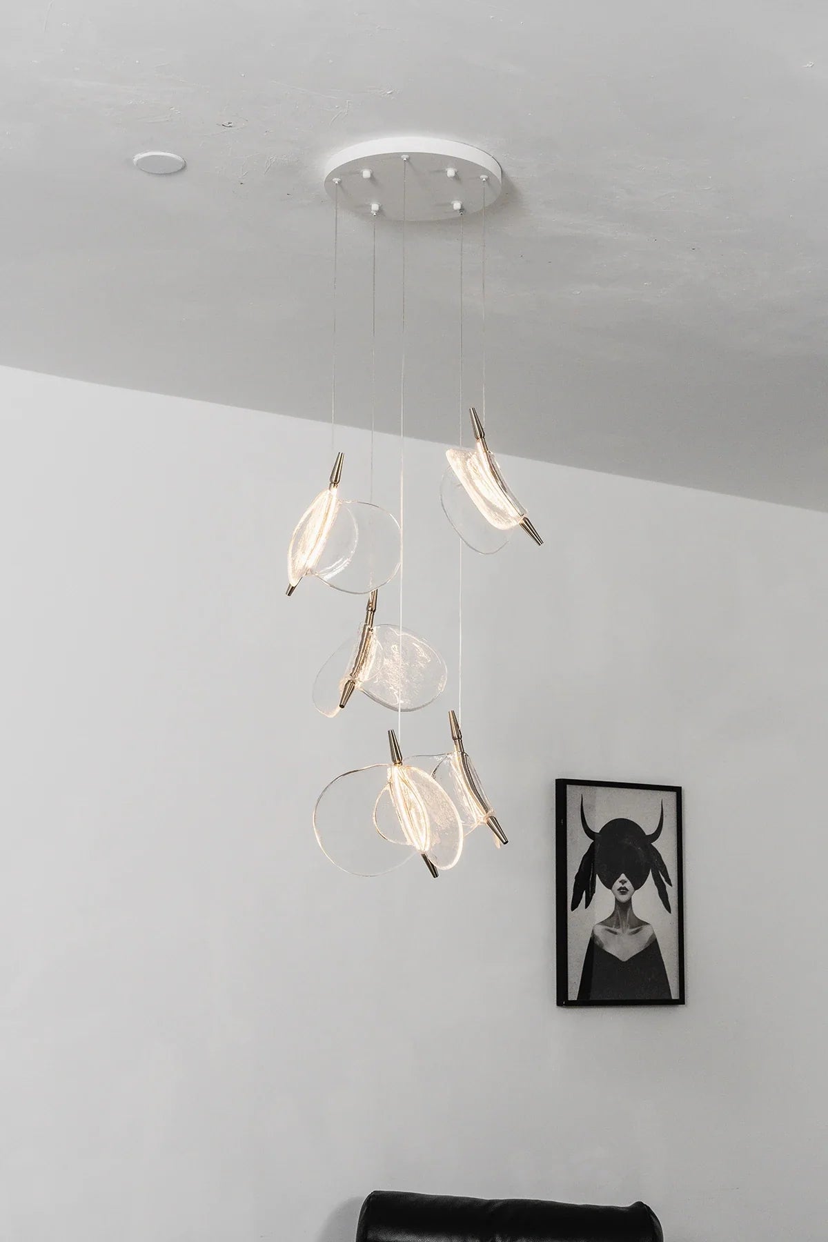 Lunelle Textured Glass Pendant Chandelier – Glass detail 28