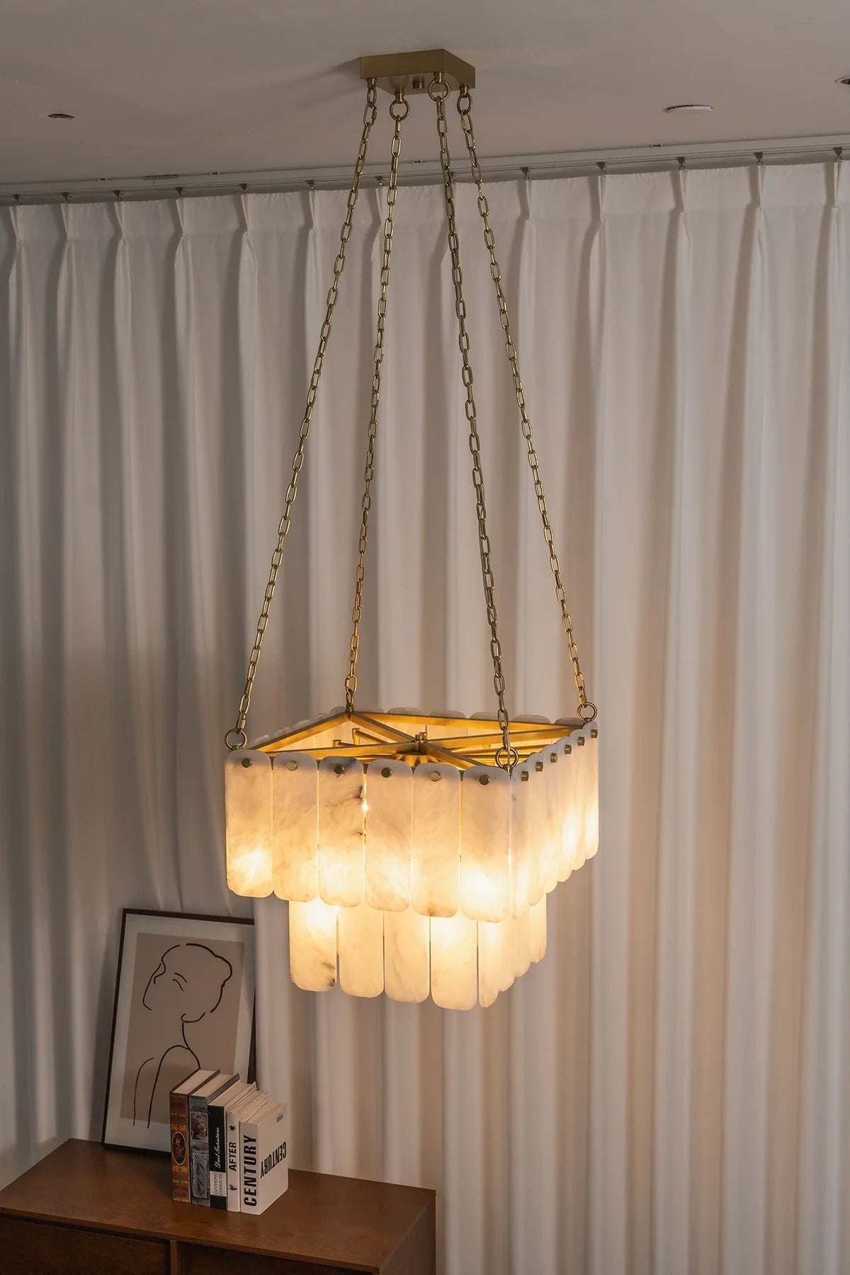 Maren Tiered Alabaster Tile Chandelier – Alabaster detail 10