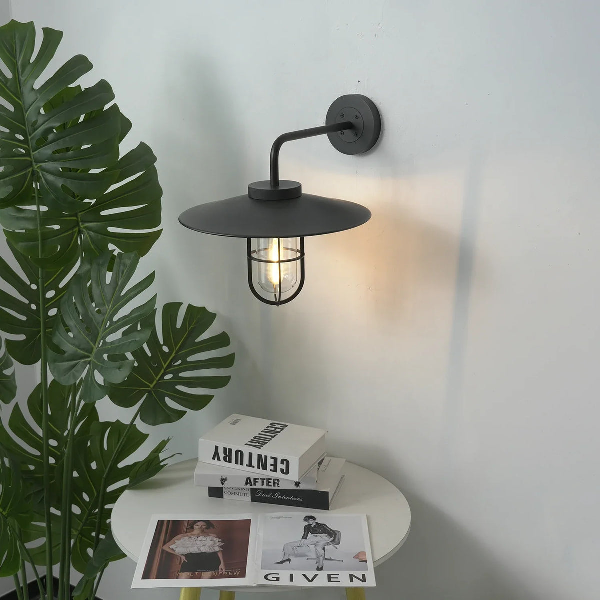 Merrick Harbor Cage Glass Wall Sconce – Glass detail 9