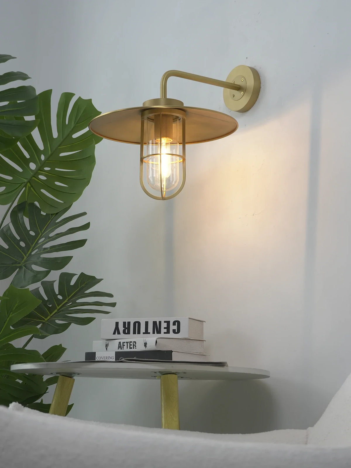 Merrick Harbor Cage Glass Wall Sconce – Glass detail 16