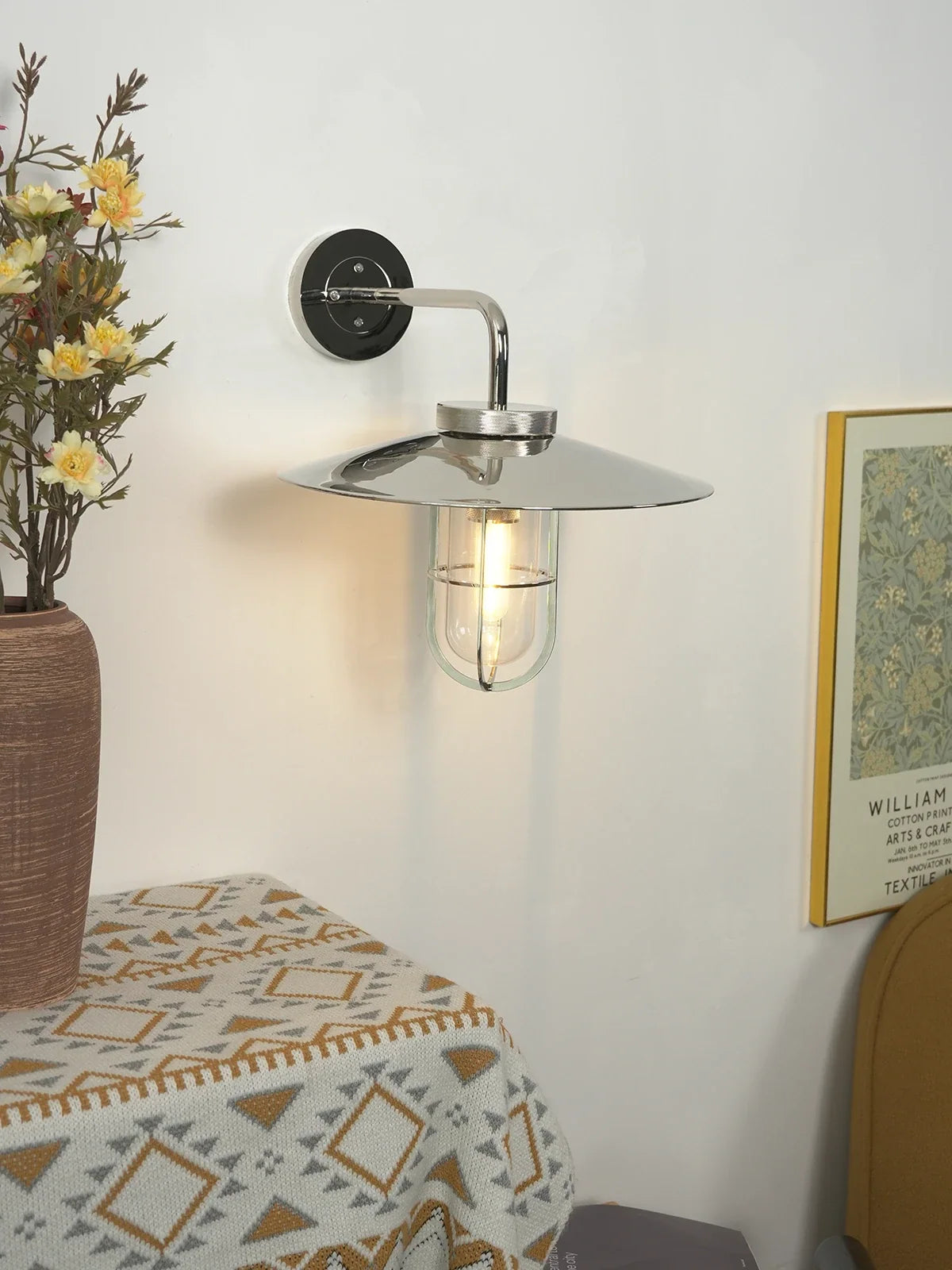 Merrick Harbor Cage Glass Wall Sconce – Glass detail 17