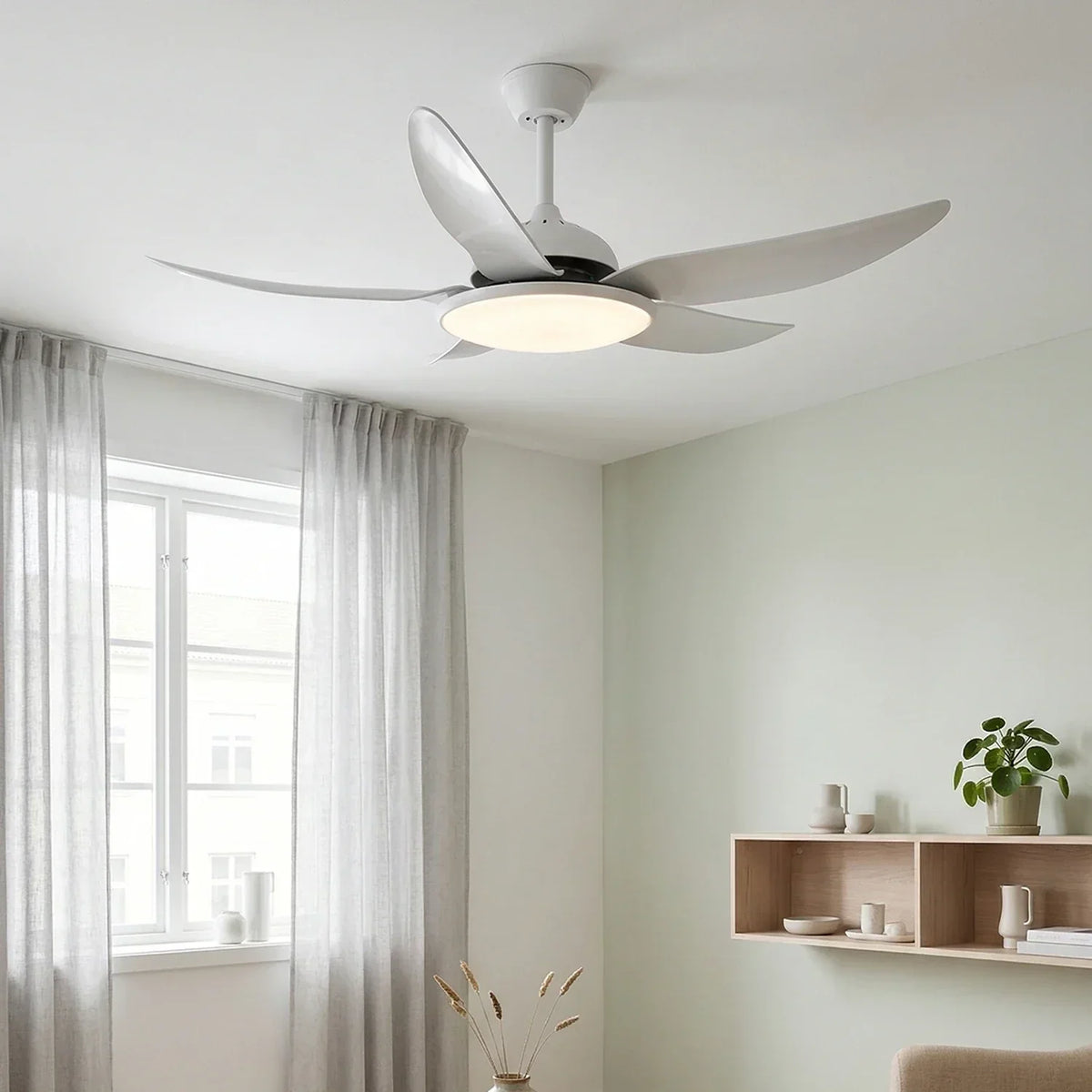 Modern Curved Blade Copper Ceiling Fan Light – Copper detail 4
