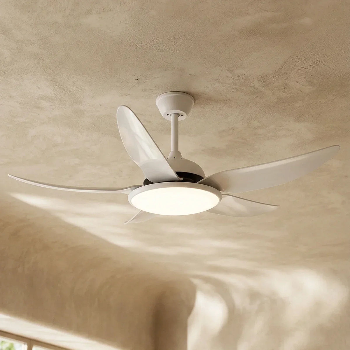 Modern Curved Blade Copper Ceiling Fan Light – Copper detail 14