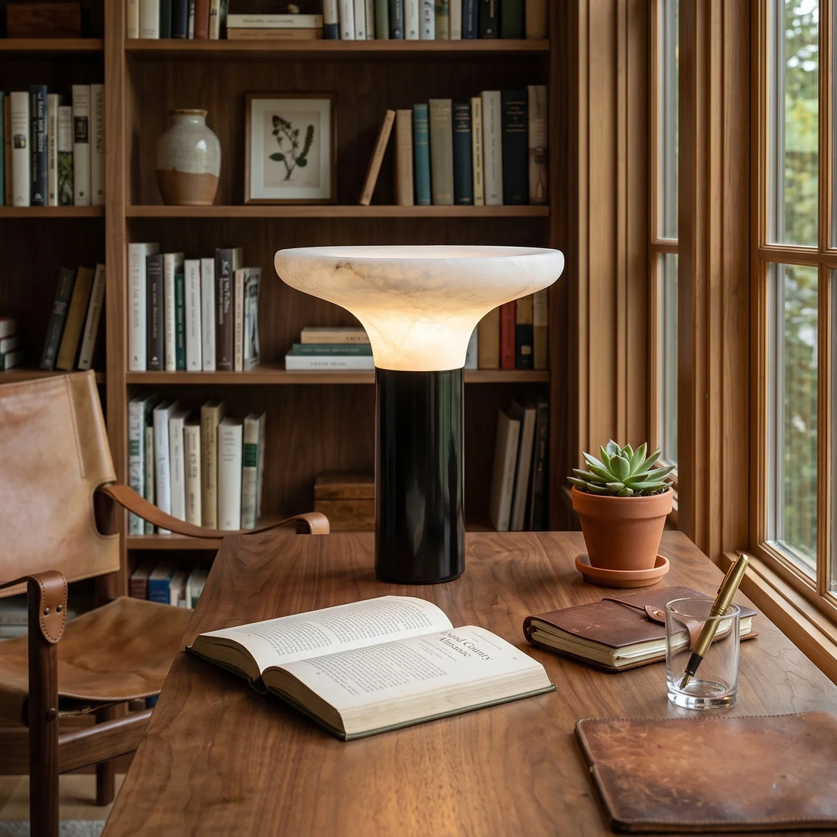 Mushroom Cap Alabaster Table Lamp – Alabaster detail 6