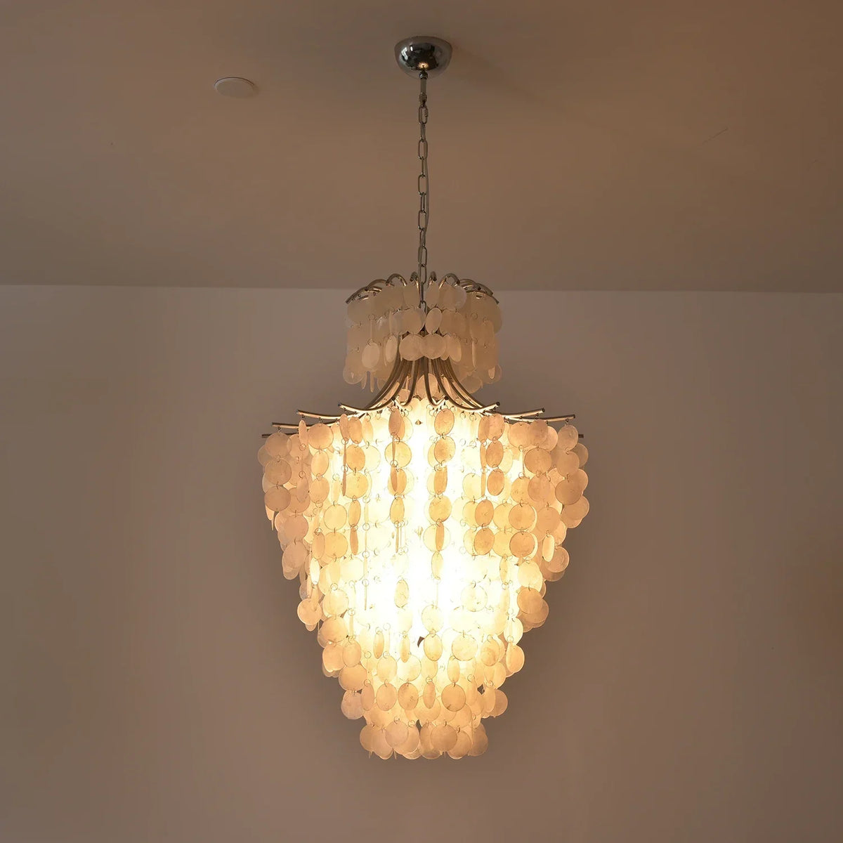 Natural Capiz Shell Tiered Iron Chandelier – Iron detail 37
