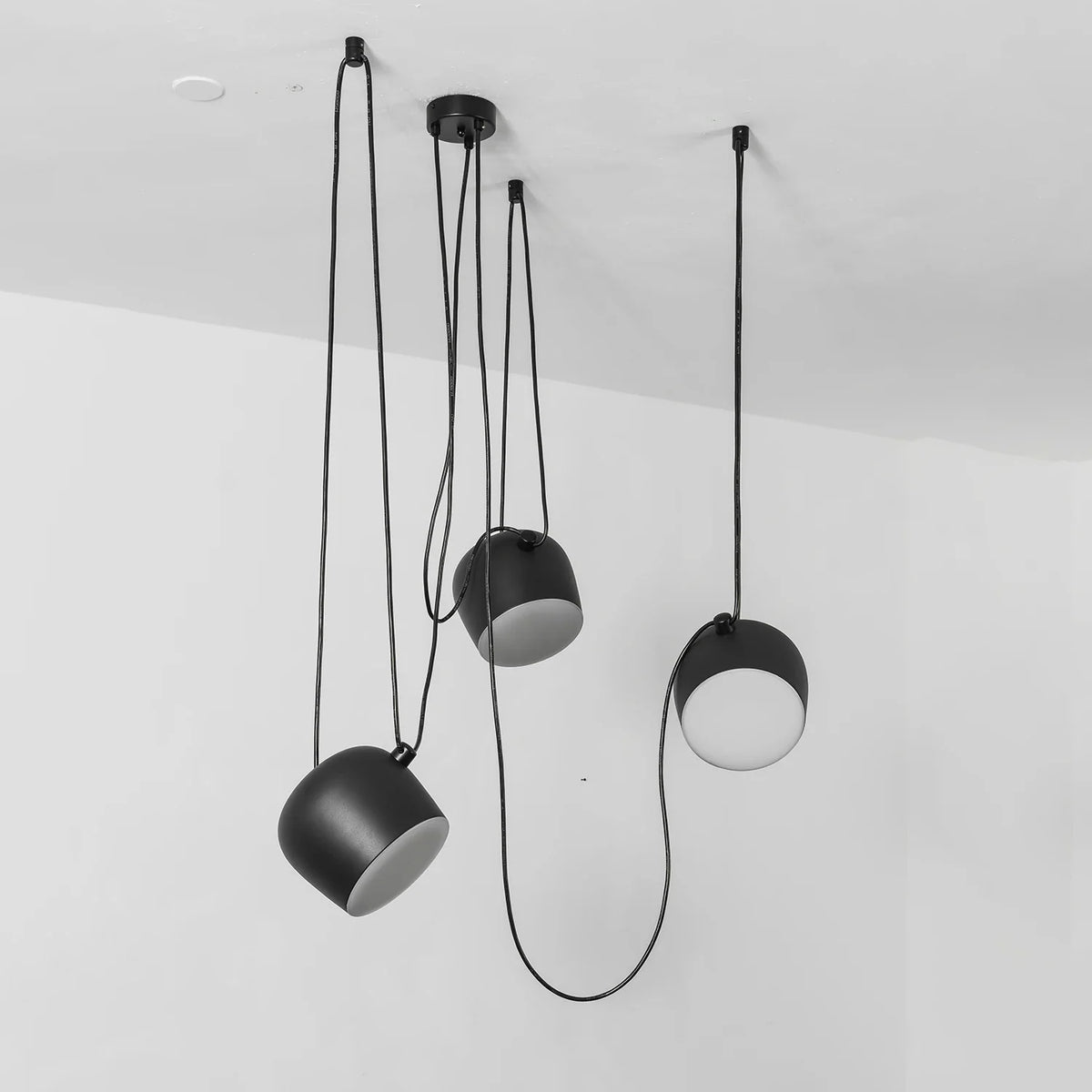 Onda Adjustable Cable Cluster Acrylic Chandelier – Acrylic detail 13