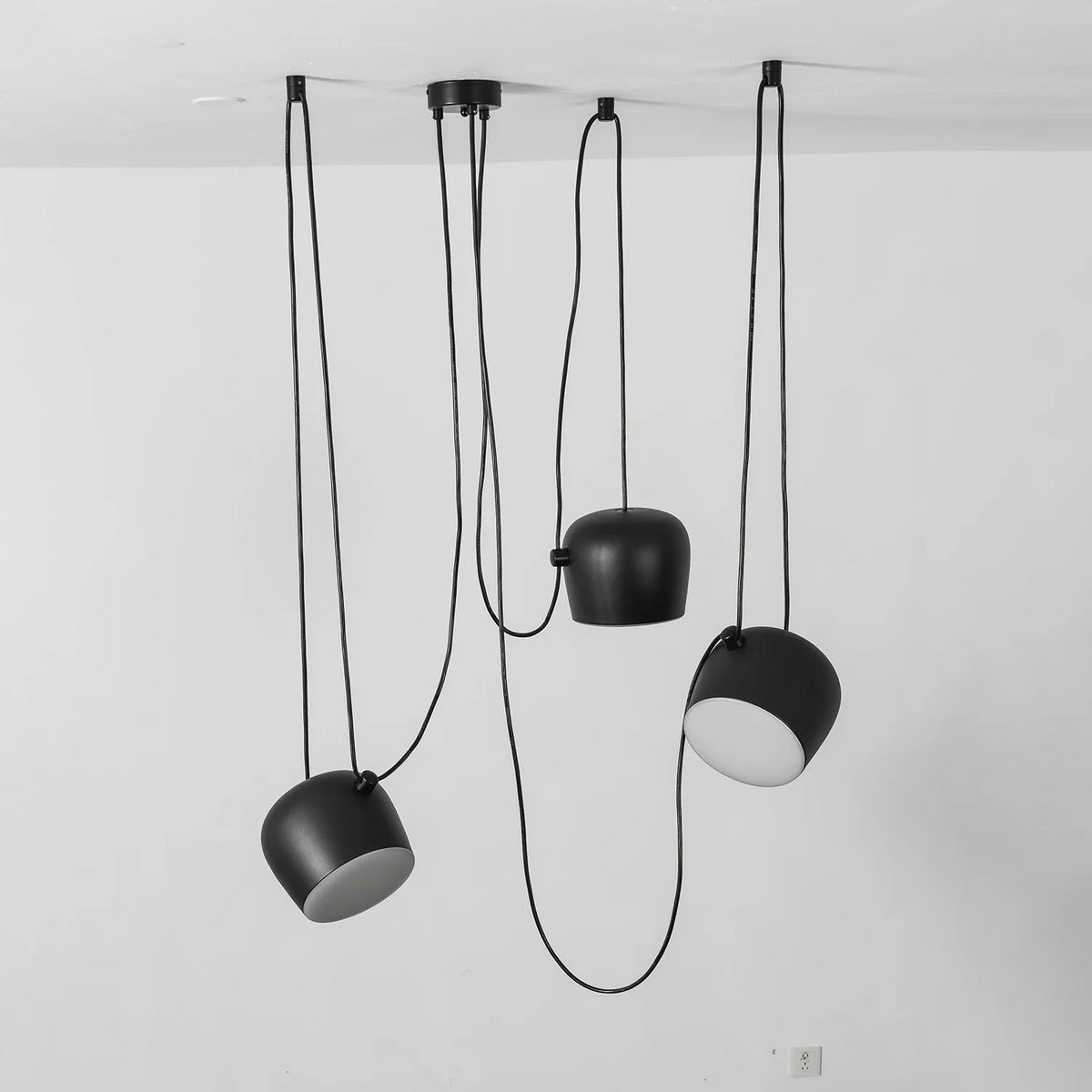 Onda Adjustable Cable Cluster Acrylic Chandelier – Acrylic detail 14