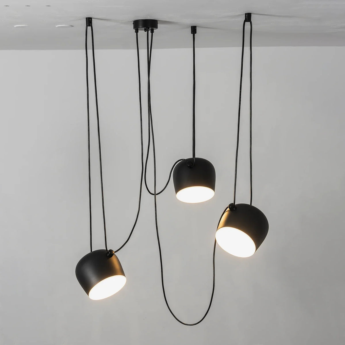 Onda Adjustable Cable Cluster Acrylic Chandelier – Acrylic detail 12