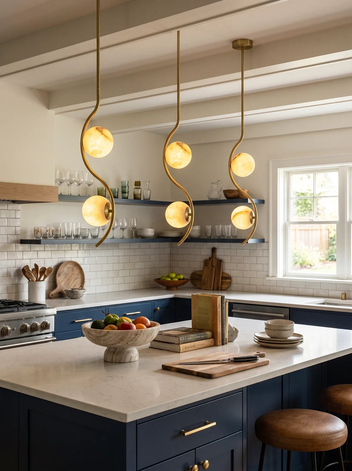 Ondelle Curved Rod Alabaster Pendant Light – Alabaster detail 11