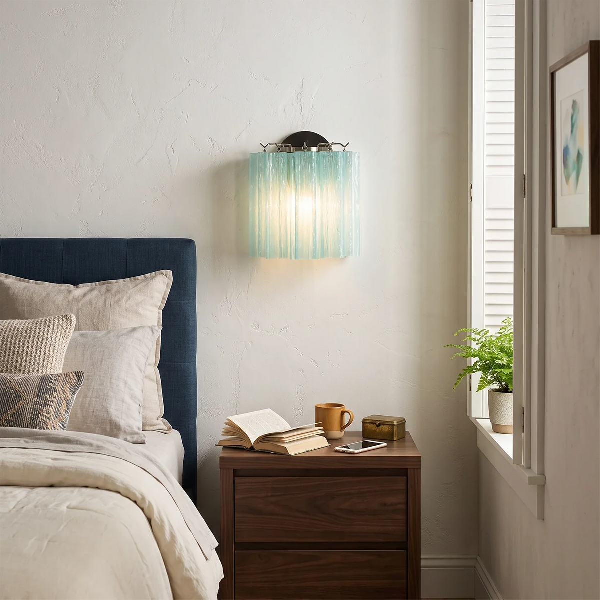 Ondine Tiered Glass Tube Wall Sconce – Glass detail 3