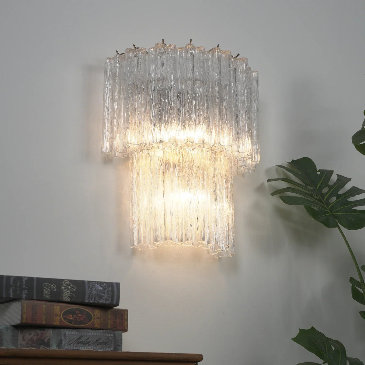 Ondine Tiered Glass Tube Wall Sconce – Glass detail 41