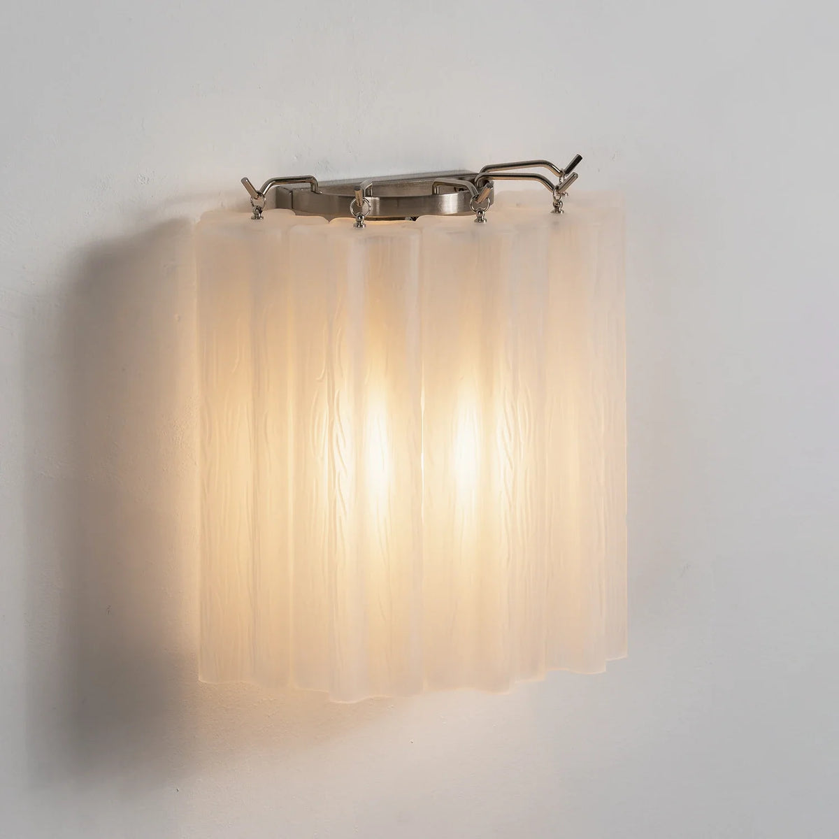 Ondine Tiered Glass Tube Wall Sconce – Glass detail 51