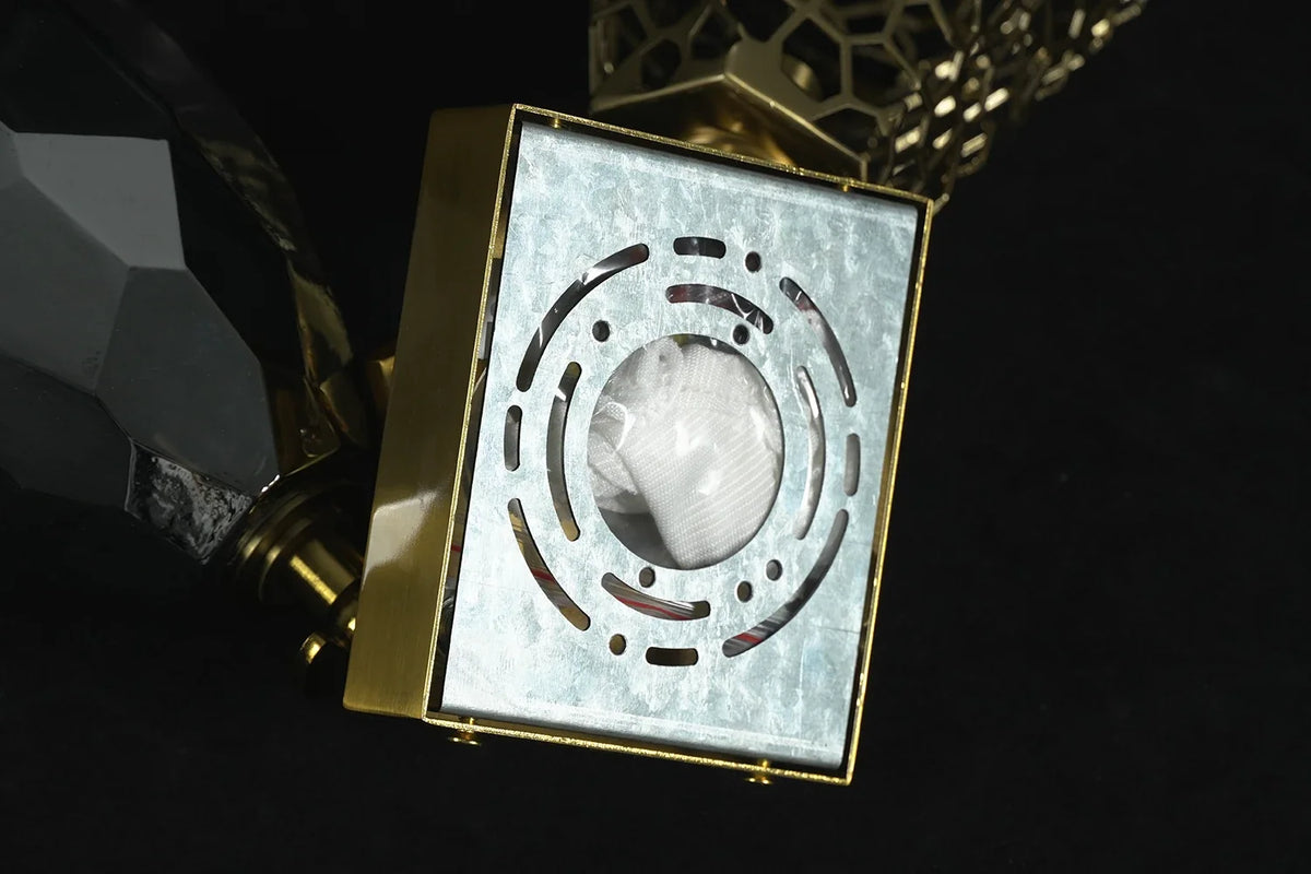 Ottilie Sculptural Crystal Wall Sconce – Crystal detail 12