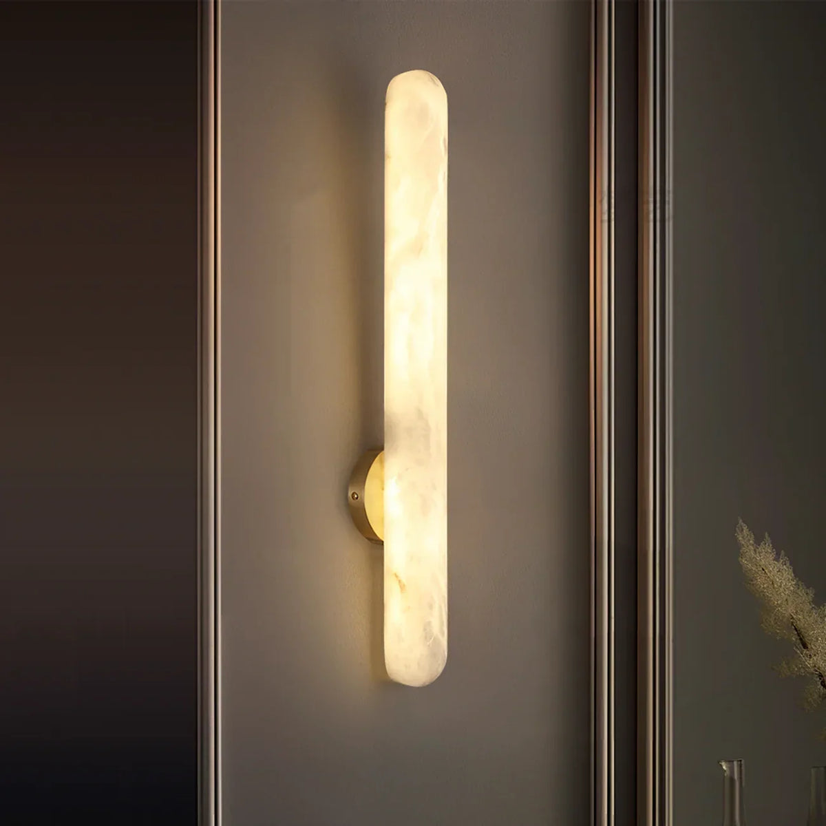 Oval Alunari Alabaster Wall Sconce – Alabaster detail 7