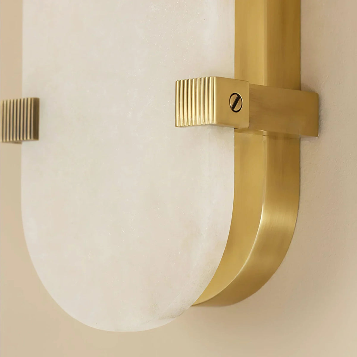 Oval Calla Alabaster Wall Sconce – Alabaster detail 18