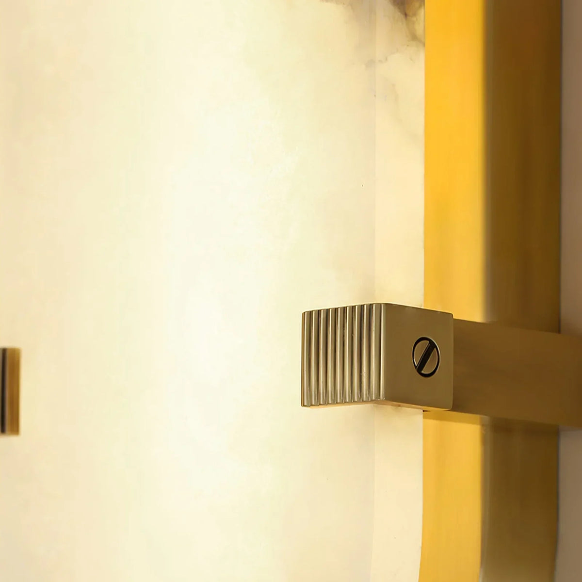 Oval Calla Alabaster Wall Sconce – Alabaster detail 17