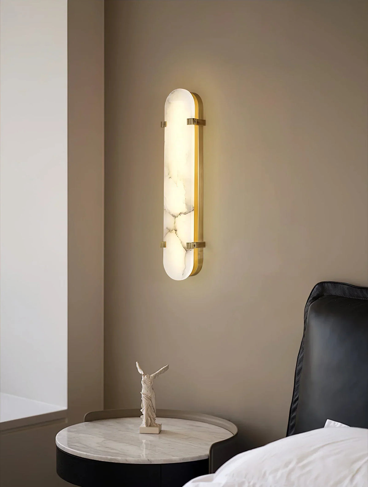 Oval Calla Alabaster Wall Sconce – Alabaster detail 16