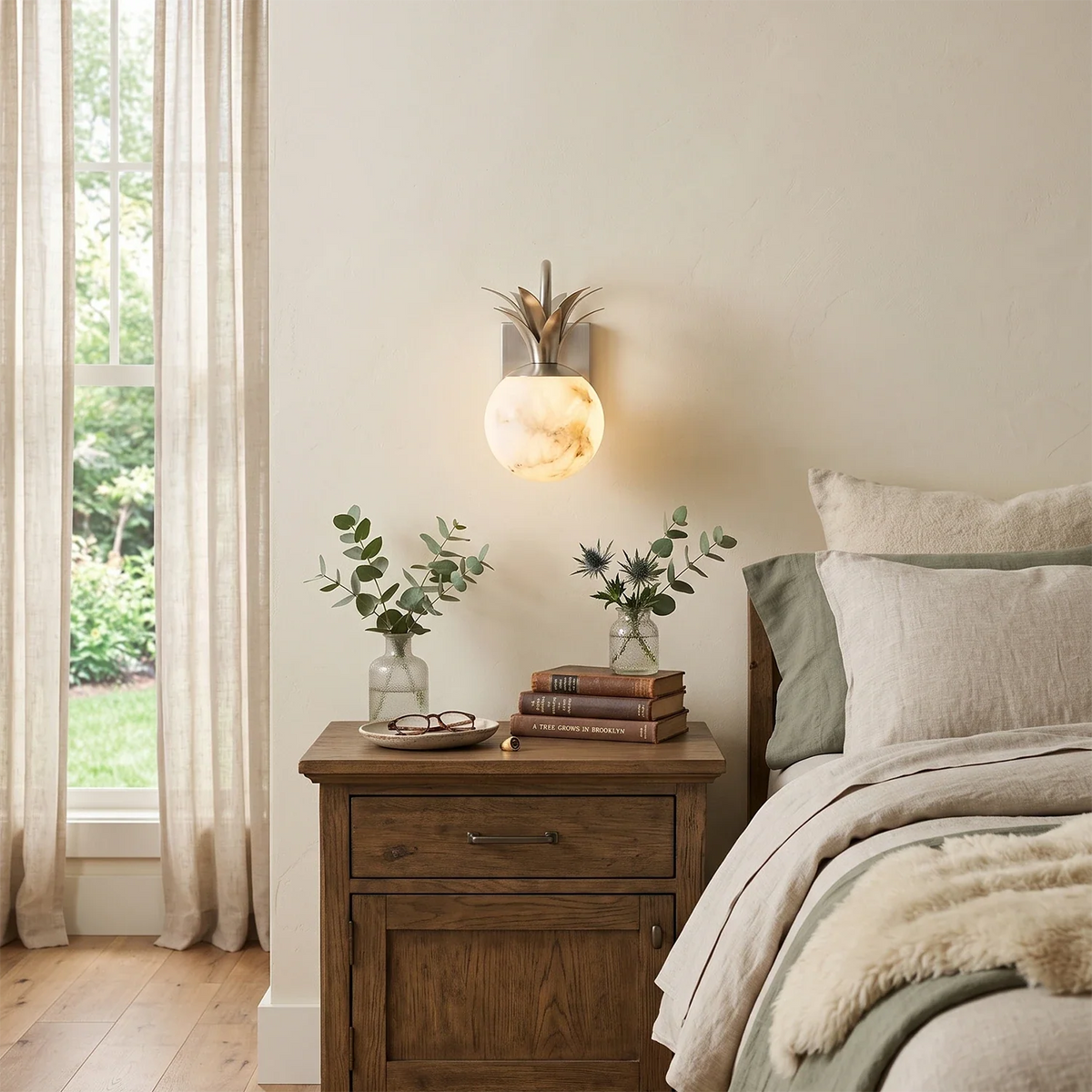 Palmyra Alabaster Globe Palm Wall Sconce – Alabaster detail 7