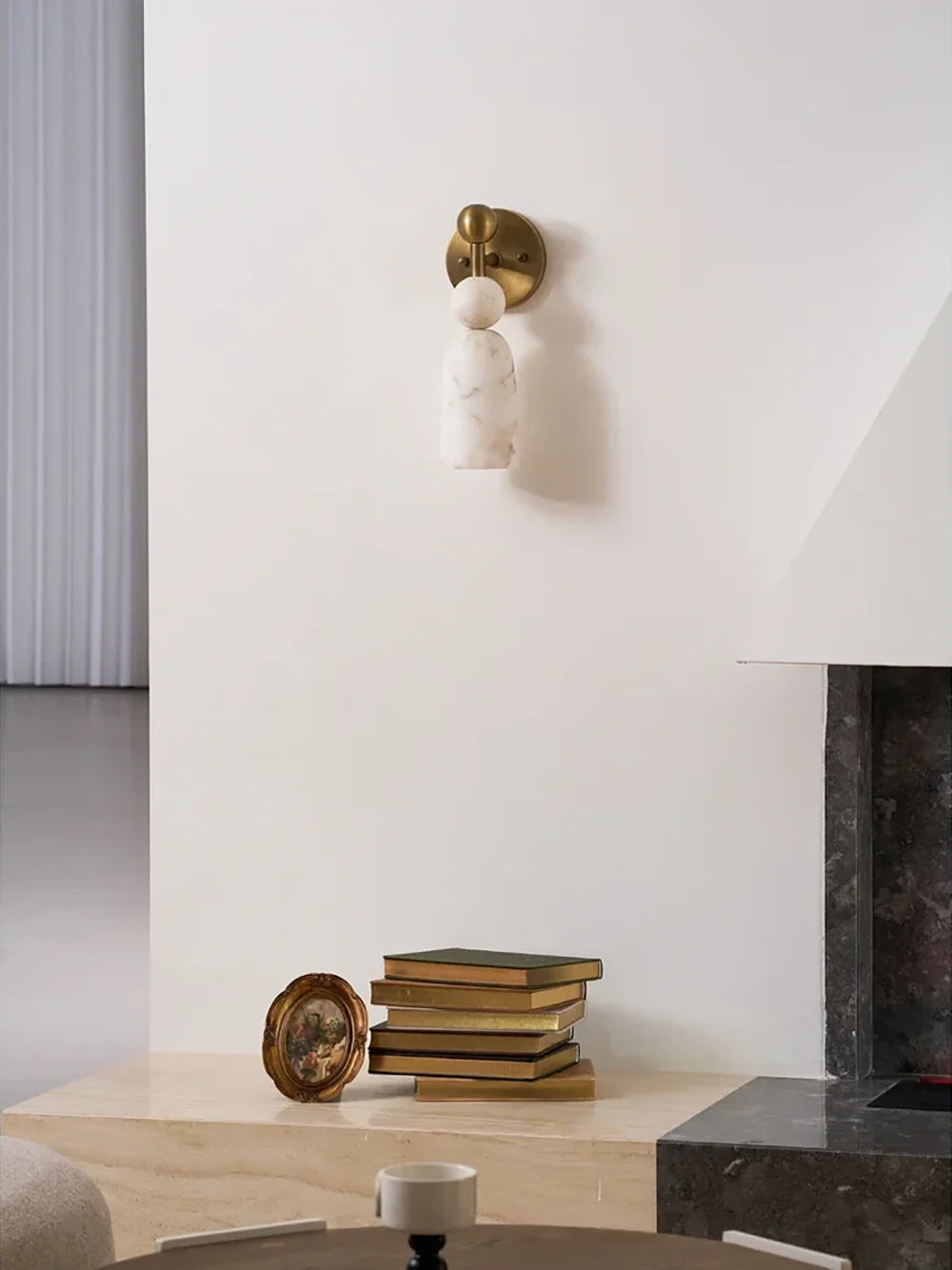 Perrin Stacked Alabaster Wall Sconce – Alabaster detail 11