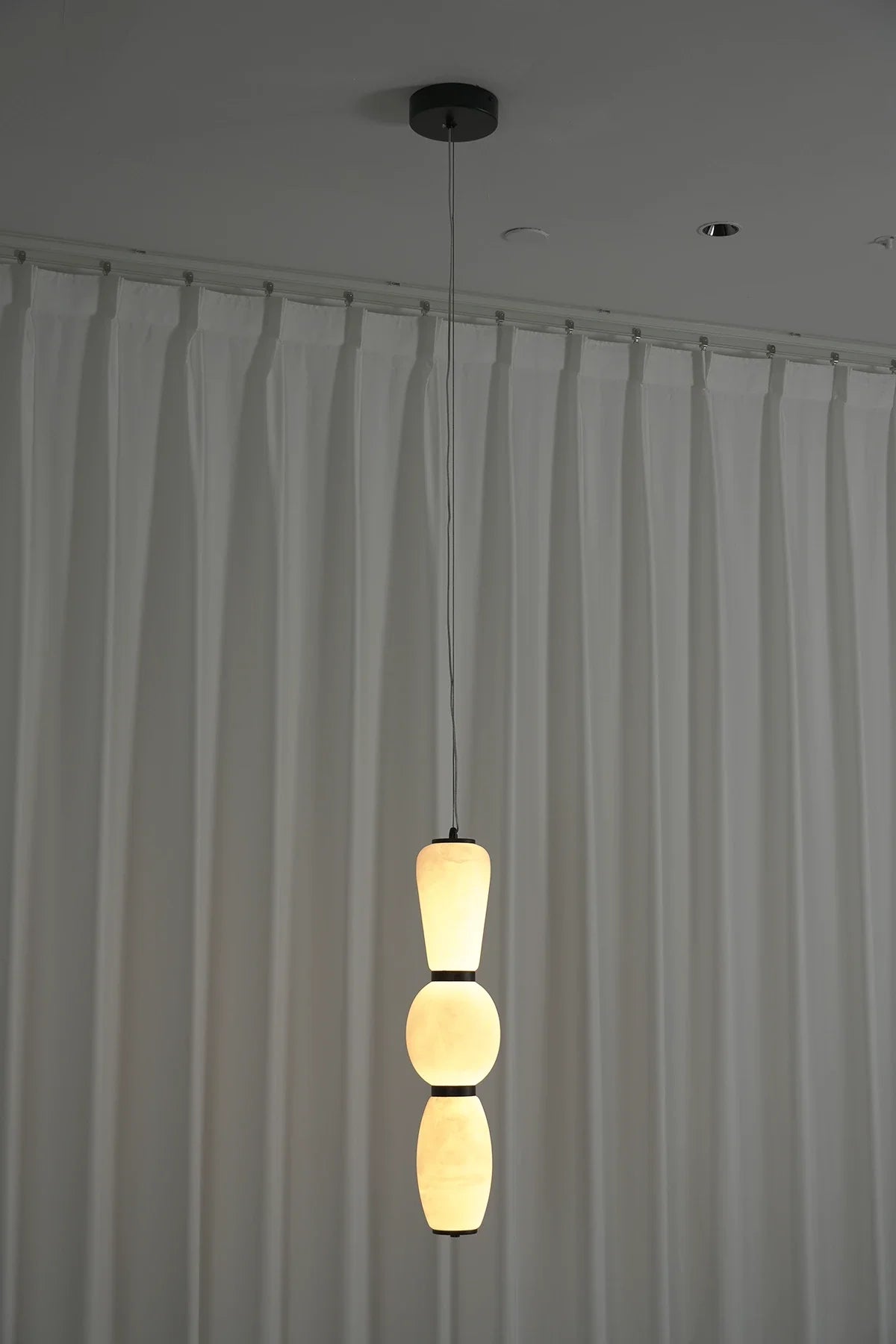 Perrine Stacked Alabaster Pendant Light – Alabaster detail 11