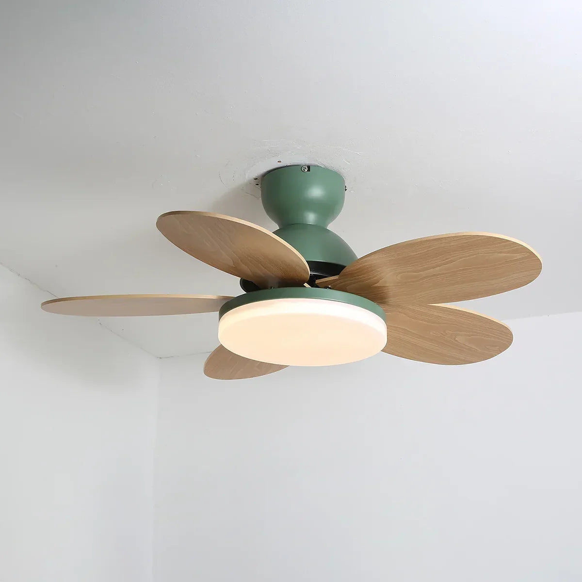 Petal Shaped Petalo Copper Ceiling Fan Light – Copper detail 22