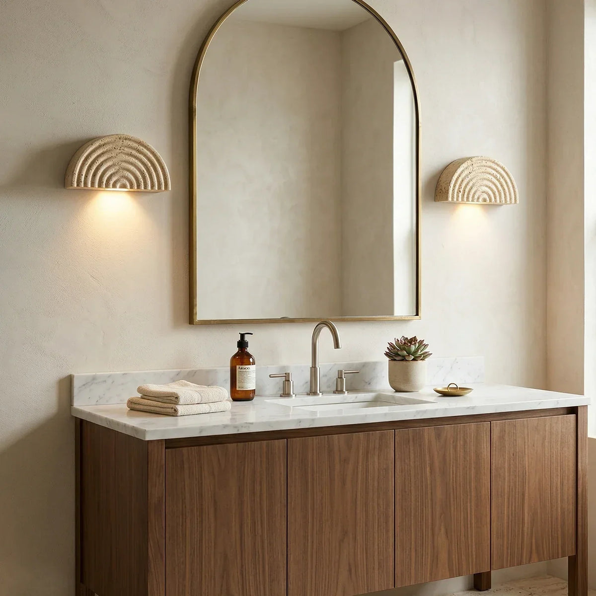 Rainbow Arched Travertine Wall Lamp – Travertine detail 7