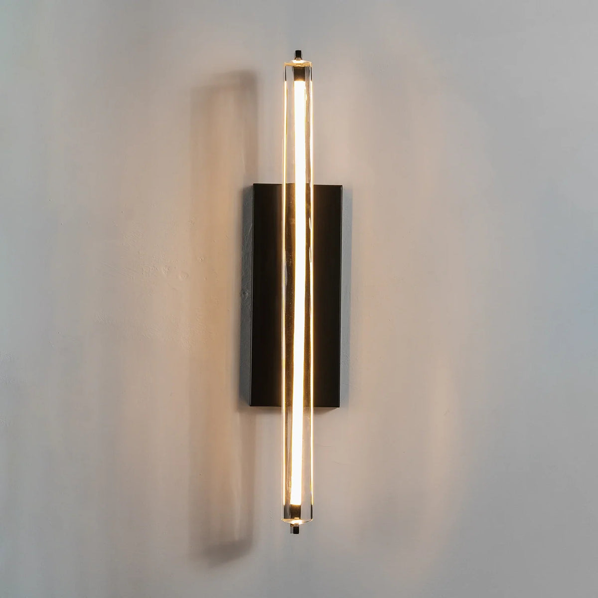 Rainer Faceted Crystal Bar Sconce – Crystal detail 22