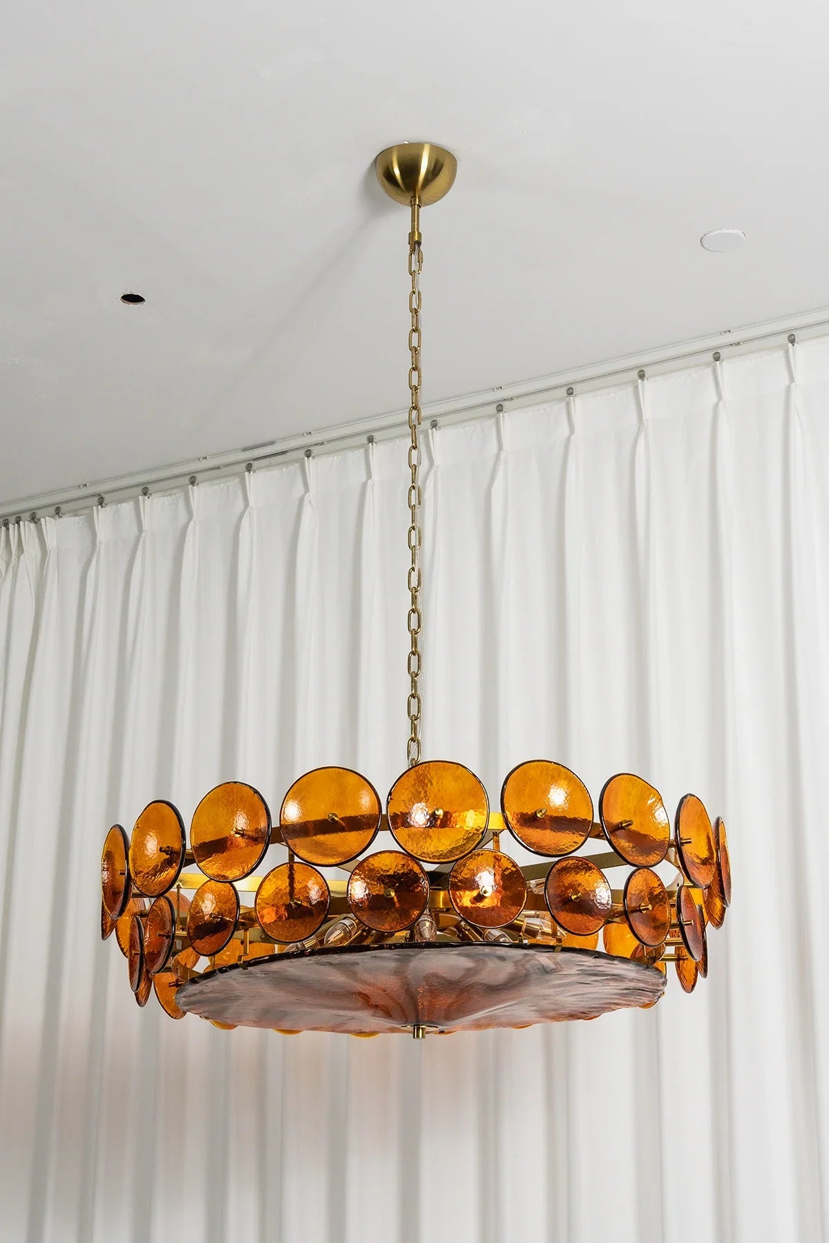 Ivor Discus Glass Ring Chandelier – Glass detail 30