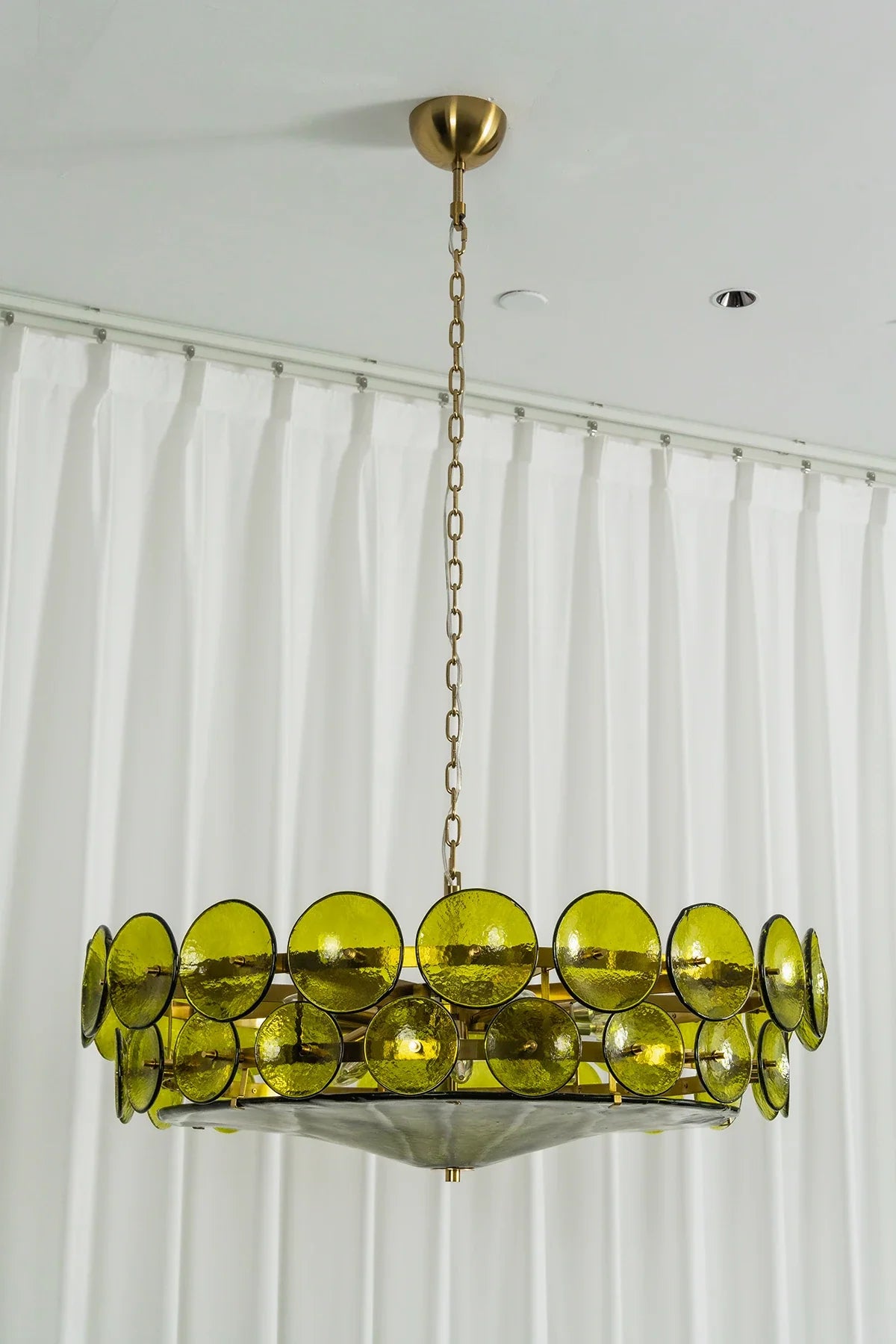 Ivor Discus Glass Ring Chandelier – Glass detail 24
