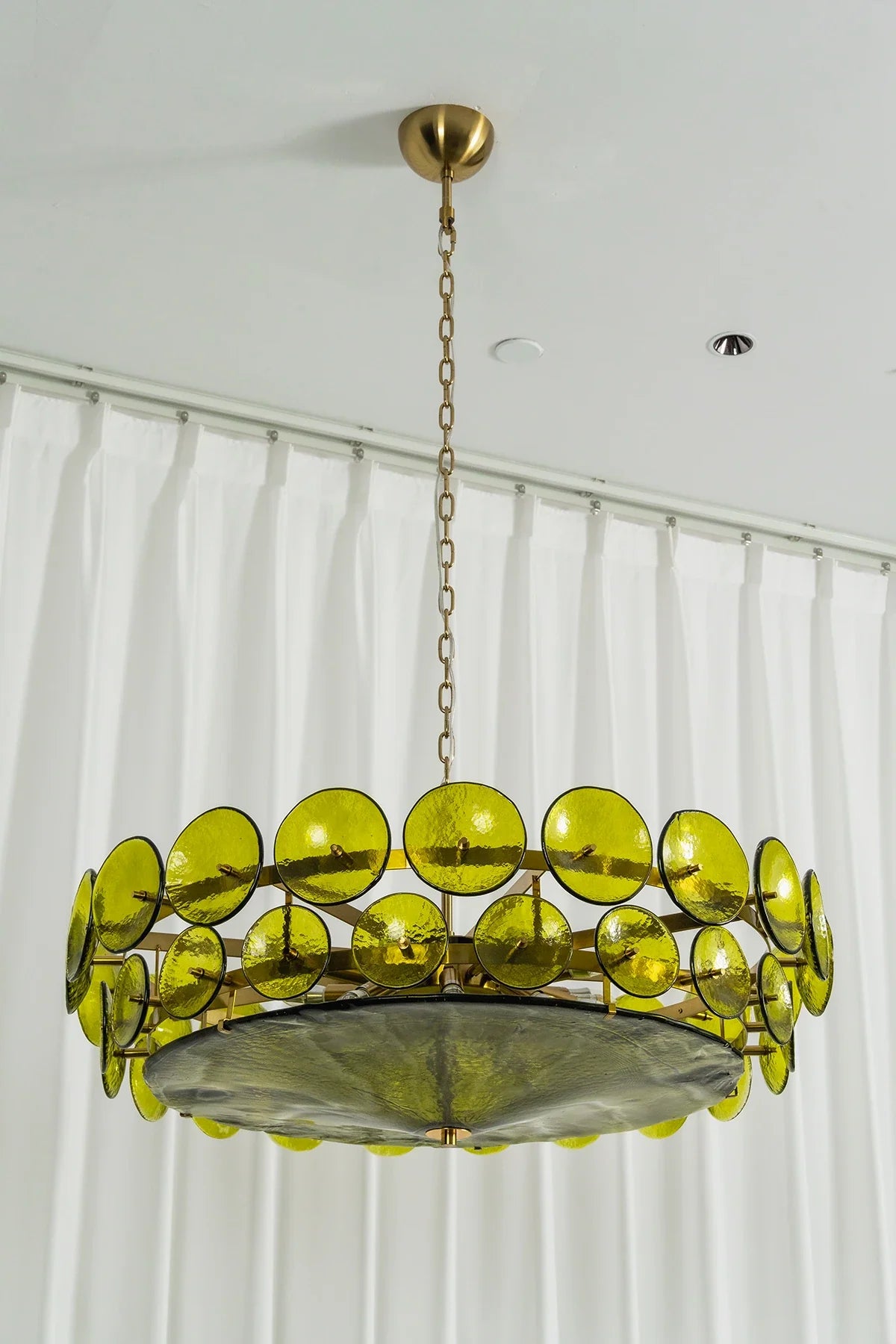 Ivor Discus Glass Ring Chandelier – Glass detail 25
