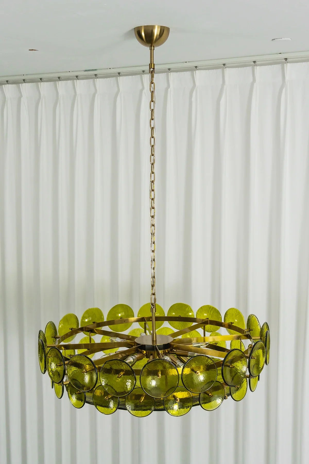 Ivor Discus Glass Ring Chandelier – Glass detail 27