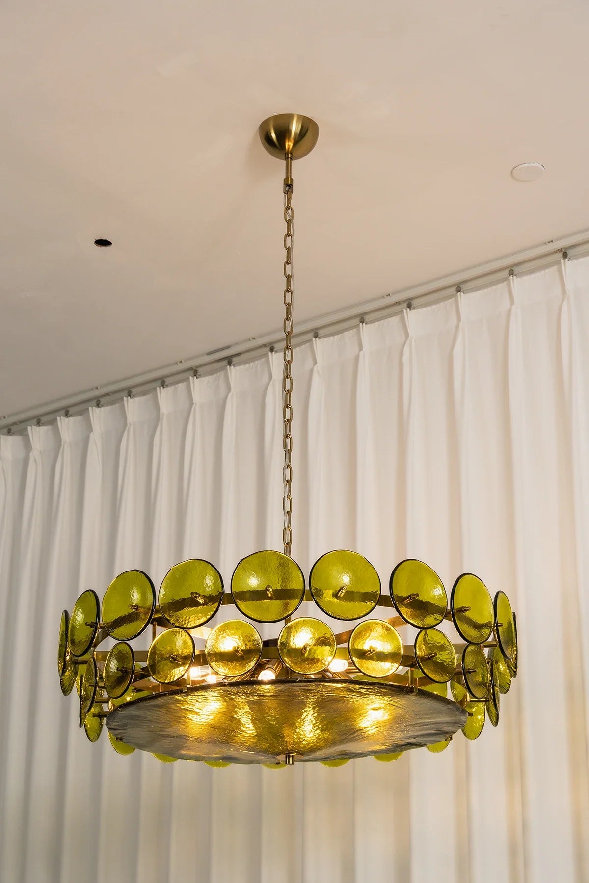 Ivor Discus Glass Ring Chandelier – Glass detail 22
