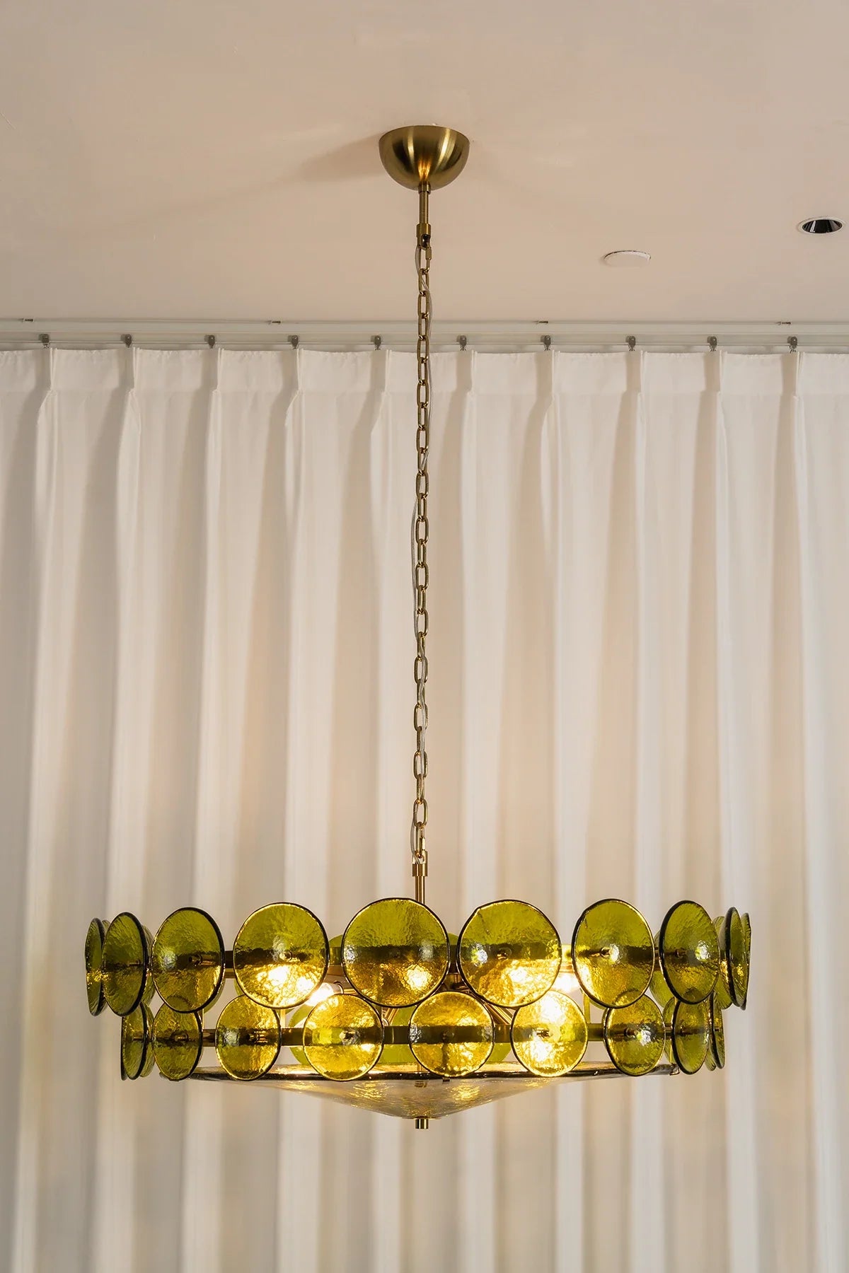 Ivor Discus Glass Ring Chandelier – Glass detail 21