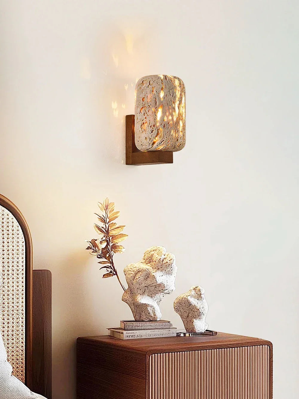 Rectangular Edenstone Travertine Wall Sconce – Travertine detail 11