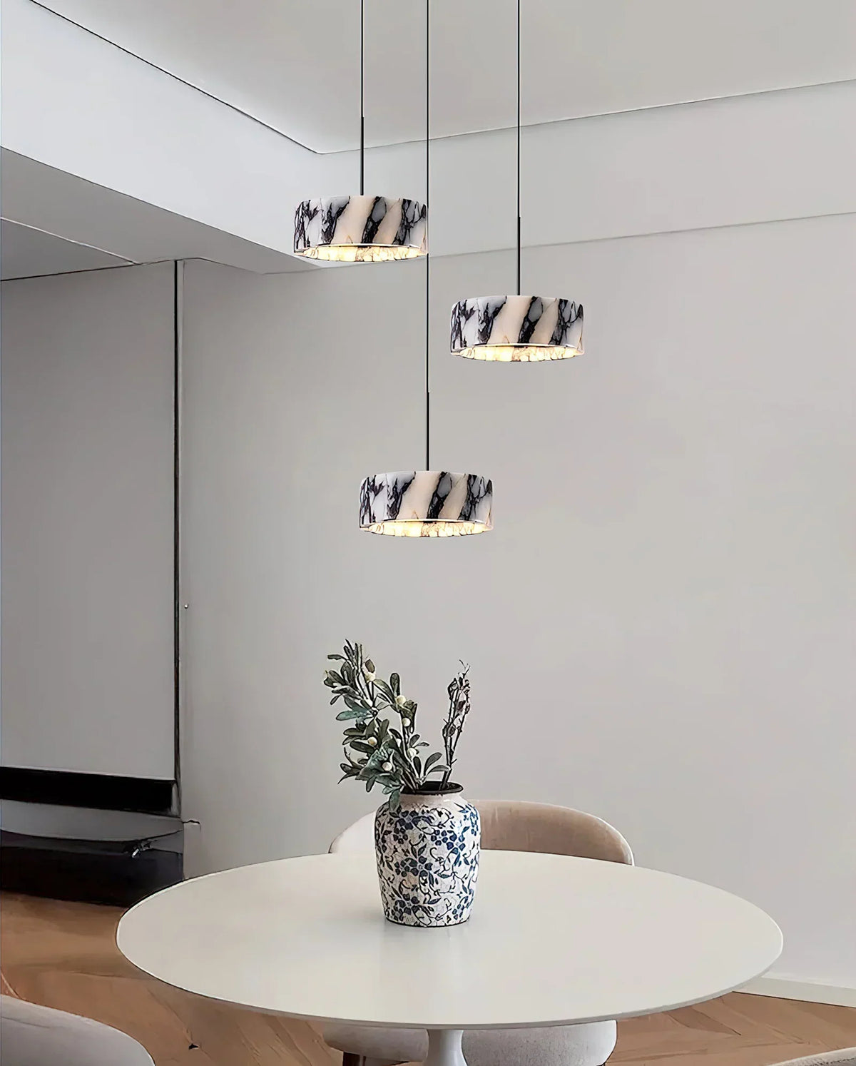 Round Marble Elancourt Pendant Lamp – Marble detail 12
